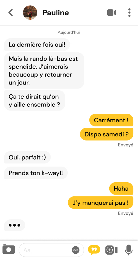 Interface de Bumble où seuls les indicateurs de saisie de texte sont visibles.